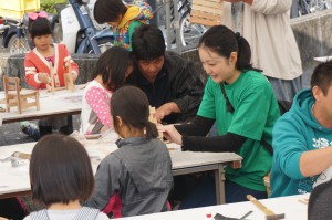 小田ふるさと祭り　伊予銀行　木工